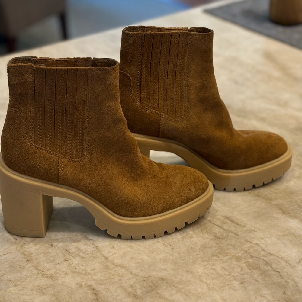 Dolce Vita waterproof Caster H2o Lug sole platform booty